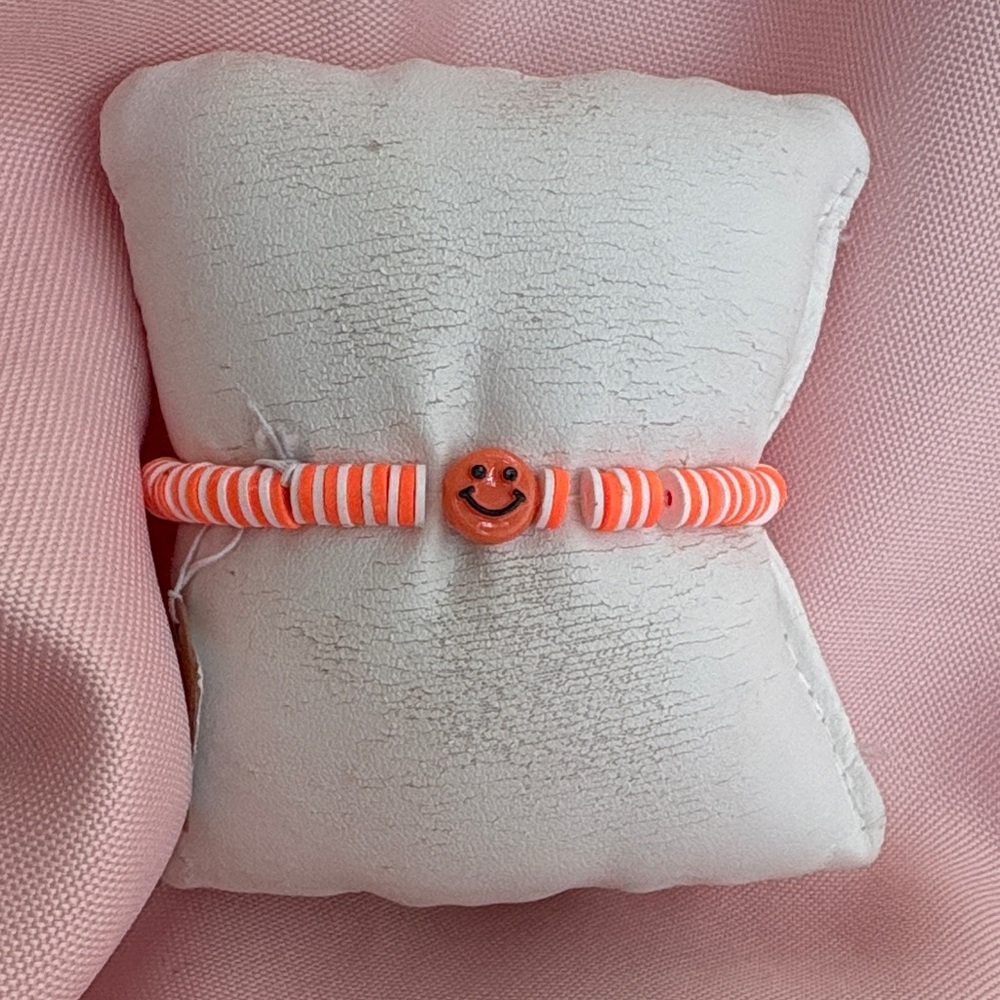 🟢 Smiley Face Orange Kids Clay Bead Bracelet